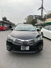 Toyota Corolla Altis Grande CVT-i 1.8 2015 for Sale