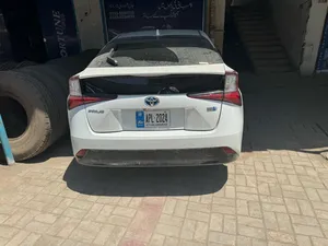 Toyota Prius S 2021 for Sale