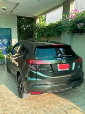 Honda Vezel Hybrid X 2015 for Sale