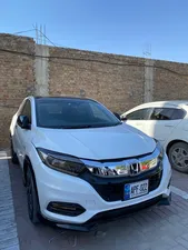 Honda Vezel 2018 for Sale