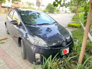 Toyota Prius S LED Edition 1.8 2011 for Sale