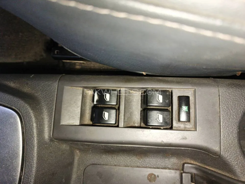 FAW V2 2018 for Sale in Lahore FAW V2 2018 for Sale in Lahore Image-12