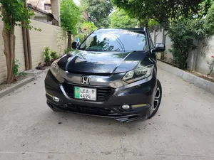 Honda Vezel Hybrid Z 2013 for Sale