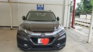 Honda Vezel Hybrid Z 2015 for Sale