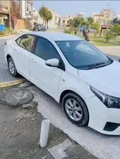 Toyota Corolla Altis Automatic 1.6 2015 for Sale