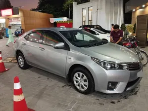 Toyota Corolla GLi 1.3 VVTi 2015 for Sale