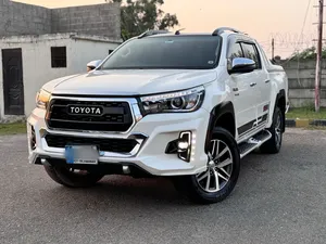 Toyota Hilux Revo V Automatic 2.8 2020 for Sale