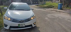 Toyota Corolla Altis Grande CVT-i 1.8 2014 for Sale