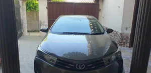 Toyota Corolla Altis Grande CVT-i 1.8 2016 for Sale