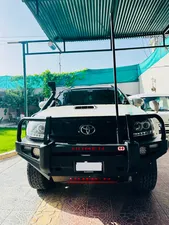 Toyota Hilux D-4D Automatic 2009 for Sale