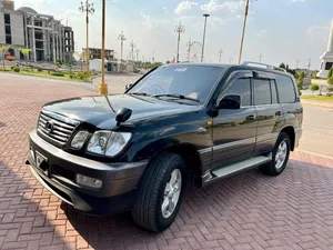 Toyota Land Cruiser Cygnus 2002 for Sale