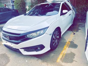 Honda Civic Turbo 1.5 VTEC CVT 2016 for Sale