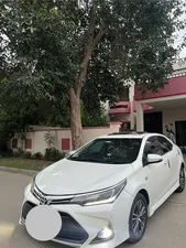 Toyota Corolla Altis Grande CVT-i 1.8 2016 for Sale