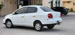 Toyota Platz F 1.0 2000 for Sale