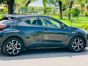 Toyota C-HR G-LED 2017 for Sale