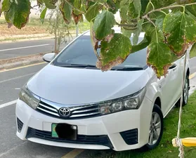 Toyota Corolla Altis Grande CVT-i 1.8 2015 for Sale