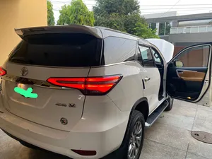 Toyota Fortuner 2.7 V 2021 for Sale