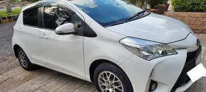 Toyota Vitz F Safety 1.0 2017 for Sale