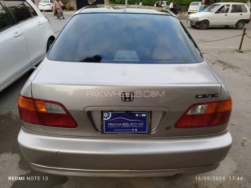 Honda Civic 2000 for Sale in Karachi Honda Civic 2000 for Sale in Karachi Image-6