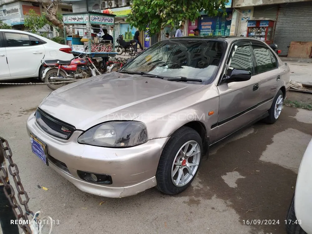 Honda Civic 2000 for Sale in Karachi Honda Civic 2000 for Sale in Karachi Image-3