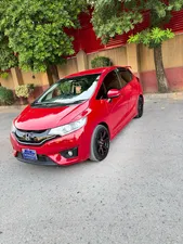 Honda Fit 1.5 Hybrid S Package 2013 for Sale