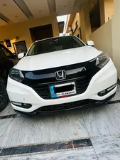 Honda Vezel Hybrid Z 2016 for Sale