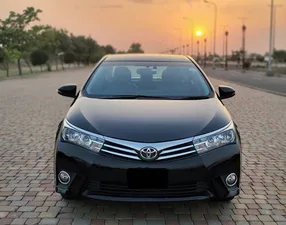 Toyota Corolla Altis Grande CVT-i 1.8 2014 for Sale