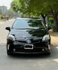 Toyota Prius S LED Edition 1.8 2014 for Sale