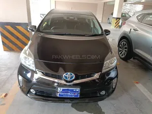 Toyota Prius S LED Edition 1.8 2014 for Sale