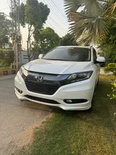 Honda Vezel Hybrid Z 2015 for Sale