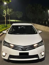 Toyota Corolla Altis Grande CVT-i 1.8 2014 for Sale