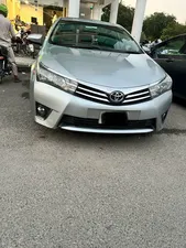 Toyota Corolla Altis Grande CVT-i 1.8 2015 for Sale