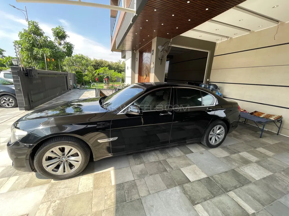 BMW 7 Series 2009 for Sale in Lahore BMW 7 Series 2009 for Sale in Lahore Image-4