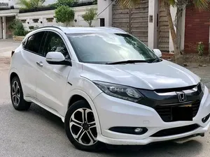 Honda Vezel Hybrid Z 2015 for Sale