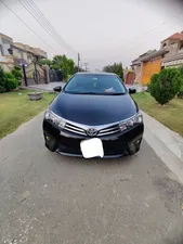 Toyota Corolla Altis Grande CVT-i 1.8 2015 for Sale