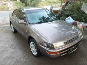 Toyota Corolla XE 2000 for Sale