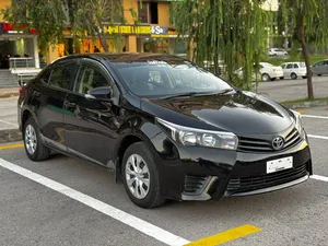 Toyota Corolla XLi VVTi 2016 for Sale