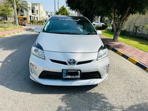 Toyota Prius S Touring Selection 1.8 2014 for Sale