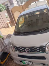 Daihatsu Move Custom X 2015 for Sale