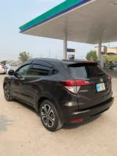 Honda Vezel Hybrid Z 2015 for Sale