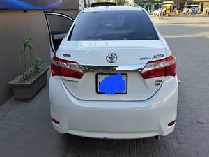 Toyota Corolla Altis CVT-i 1.8 2016 for Sale