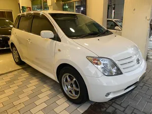 Toyota IST 2011 for Sale