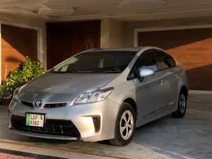 Toyota Prius L 1.8 2011 for Sale