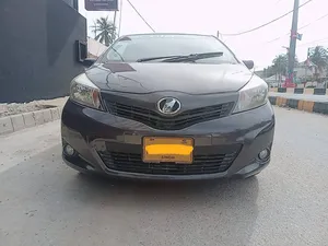 Toyota Vitz F 1.0 2011 for Sale