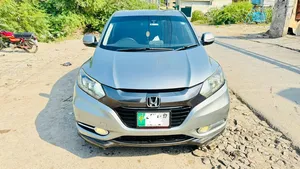 Honda Vezel Hybrid X L Package 2014 for Sale