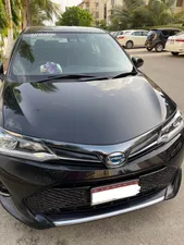 Toyota Corolla Axio Hybrid 1.5 2017 for Sale