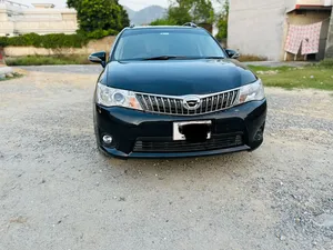 Toyota Corolla Fielder Hybrid G 2014 for Sale