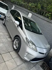 Toyota Prius S Touring Selection 1.8 2012 for Sale