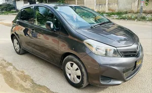 Toyota Vitz F 1.0 2012 for Sale