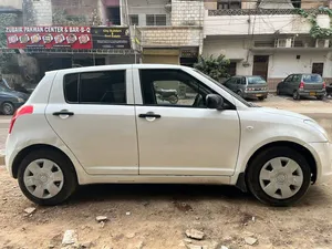 Suzuki Swift DX 1.3 2013 for Sale